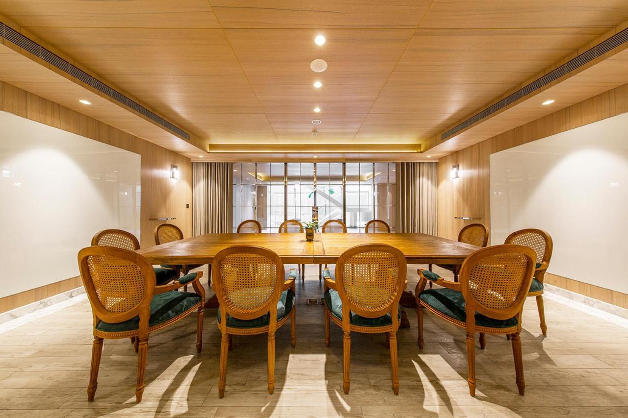 Inhouse Hotel Grand Taichung Exterior photo